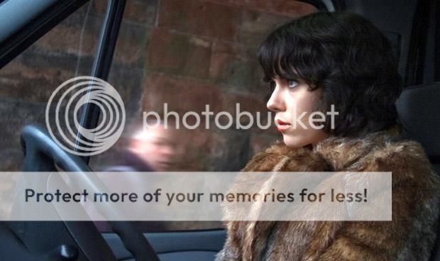 photo under-the-skin-01_zpsb8326e1f.jpg